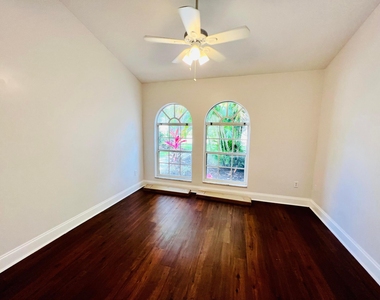 2485 Stonegate Drive - Photo Thumbnail 4