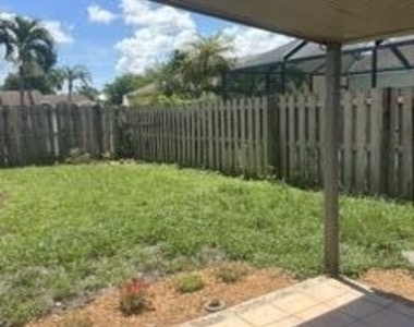 18970 Cloud Lake Circle - Photo Thumbnail 3