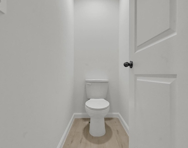 575 Salisbury Circle - Photo Thumbnail 26
