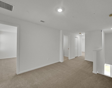 575 Salisbury Circle - Photo Thumbnail 17