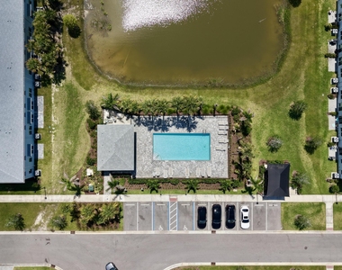 575 Salisbury Circle - Photo Thumbnail 34