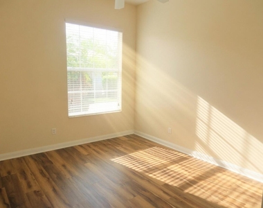 11547 Sw Rockingham Drive - Photo Thumbnail 18