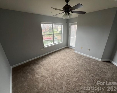 103 Pier 33 Drive - Photo Thumbnail 11