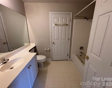 103 Pier 33 Drive - Photo Thumbnail 17