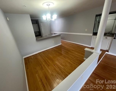 103 Pier 33 Drive - Photo Thumbnail 7
