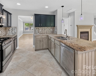10745 Glenluce Avenue - Photo Thumbnail 10