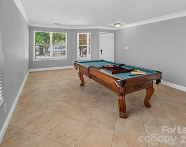 10745 Glenluce Avenue - Photo Thumbnail 3
