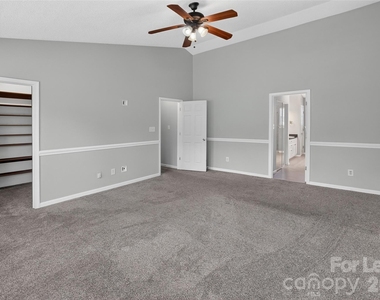 10745 Glenluce Avenue - Photo Thumbnail 16