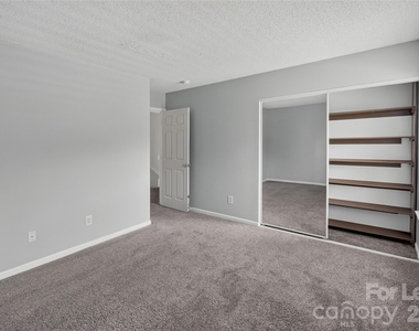 10745 Glenluce Avenue - Photo Thumbnail 26