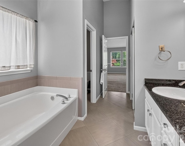 10745 Glenluce Avenue - Photo Thumbnail 18