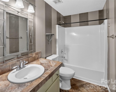 10745 Glenluce Avenue - Photo Thumbnail 21