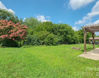 10745 Glenluce Avenue - Photo Thumbnail 27