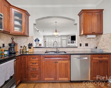 807 Clarkson Mill Court - Photo Thumbnail 2