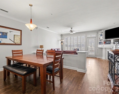 807 Clarkson Mill Court - Photo Thumbnail 5
