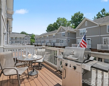 807 Clarkson Mill Court - Photo Thumbnail 16