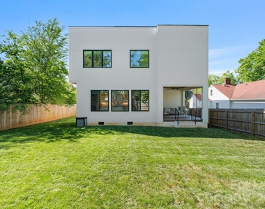3008 Holt Street - Photo Thumbnail 21
