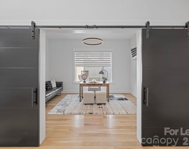 3008 Holt Street - Photo Thumbnail 2
