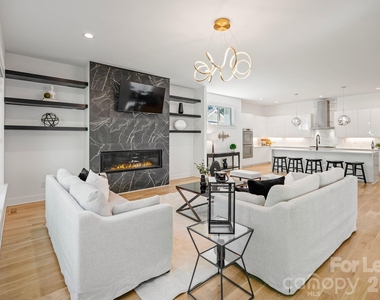 3008 Holt Street - Photo Thumbnail 4
