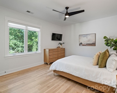 3008 Holt Street - Photo Thumbnail 29