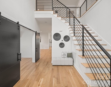 3008 Holt Street - Photo Thumbnail 1