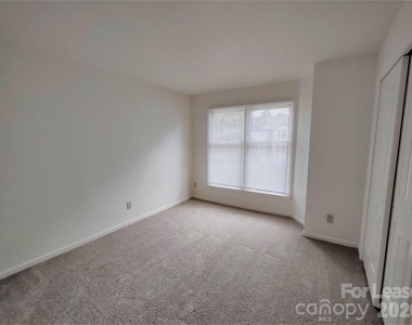 7366 Rose Terrace Court - Photo Thumbnail 8