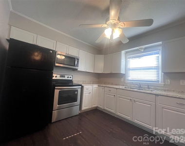 3605 Somerset Drive - Photo Thumbnail 4