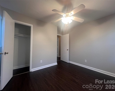 3605 Somerset Drive - Photo Thumbnail 12