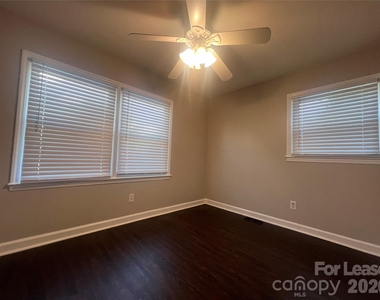 3605 Somerset Drive - Photo Thumbnail 11