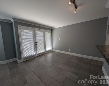 306 S Cedar Street - Photo Thumbnail 6