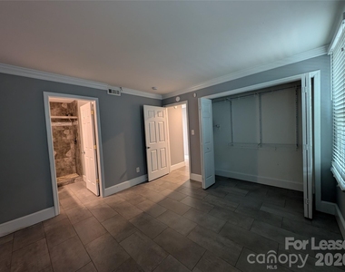 306 S Cedar Street - Photo Thumbnail 9