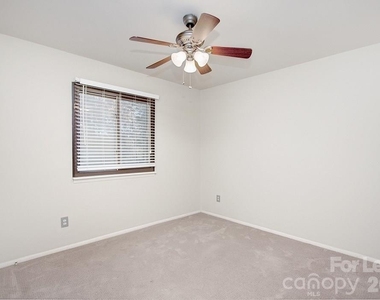 951 Hollywood Street - Photo Thumbnail 17