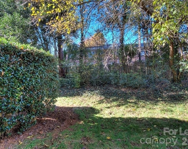 951 Hollywood Street - Photo Thumbnail 11
