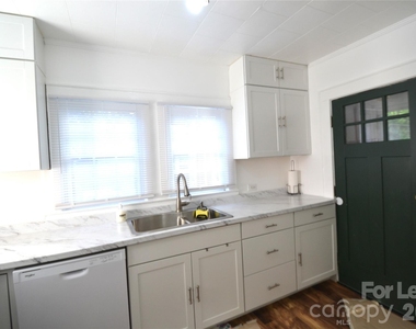 800 Arbor Street Ne - Photo Thumbnail 10