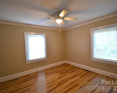 800 Arbor Street Ne - Photo Thumbnail 16