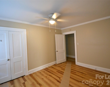 800 Arbor Street Ne - Photo Thumbnail 11