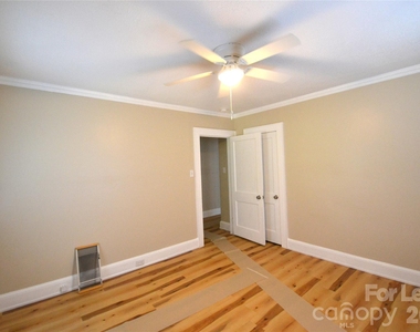 800 Arbor Street Ne - Photo Thumbnail 18