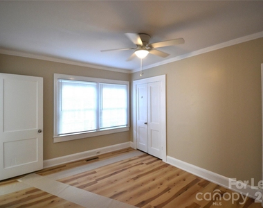 800 Arbor Street Ne - Photo Thumbnail 12