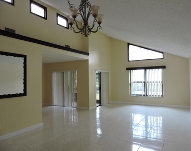 166 Sparrow Drive - Photo Thumbnail 4