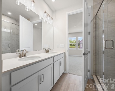 5640 Kingspan Drive - Photo Thumbnail 21