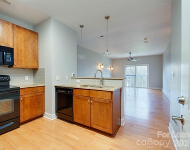 630 Calvert Street - Photo Thumbnail 3