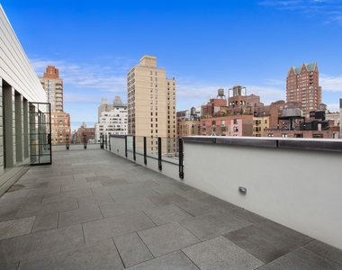 East 80th Street - Photo Thumbnail 4