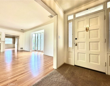 1488 Kensington Road - Photo Thumbnail 2