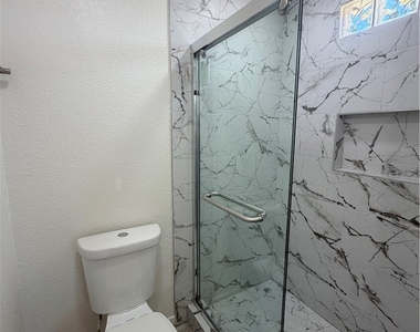 2448 Cuatro Dr - Photo Thumbnail 17