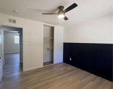 2448 Cuatro Dr - Photo Thumbnail 11