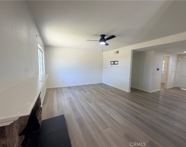 2448 Cuatro Dr - Photo Thumbnail 6