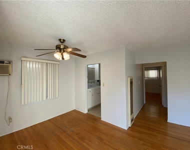 49 N Craig Avenue - Photo Thumbnail 2