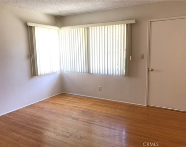 49 N Craig Avenue - Photo Thumbnail 1