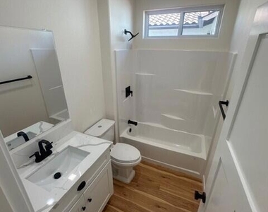 1150 W 1st Street - Photo Thumbnail 5
