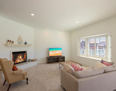 2411 Monaco Drive - Photo Thumbnail 3