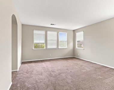 348 Brister Park Court - Photo Thumbnail 8